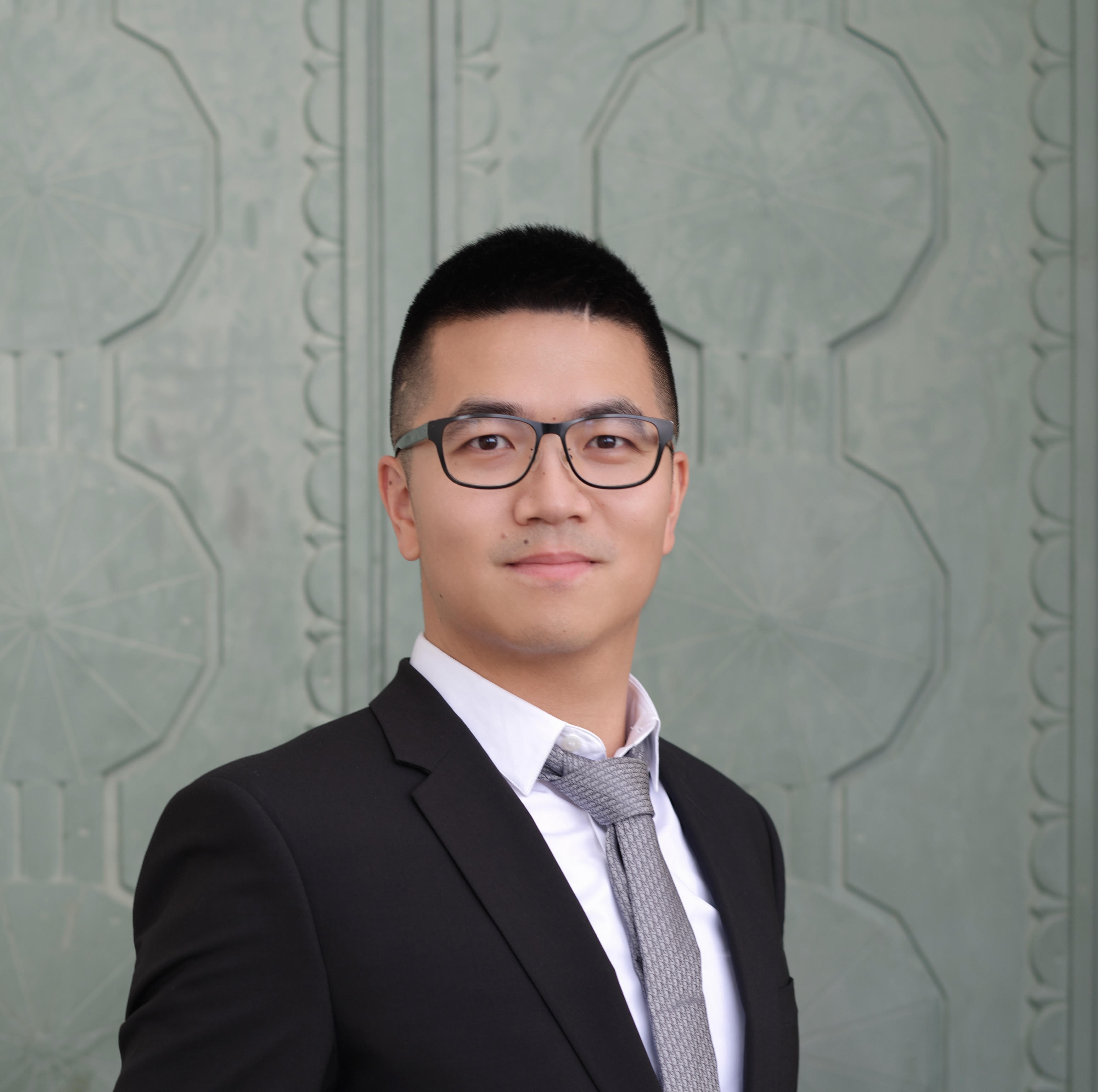 Dr. Gaojian Huang