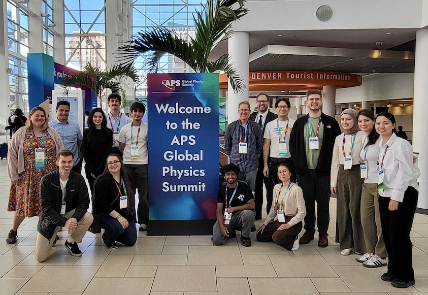 Group photo of SJSU students and faculty members at the APS Global Physics Summit.